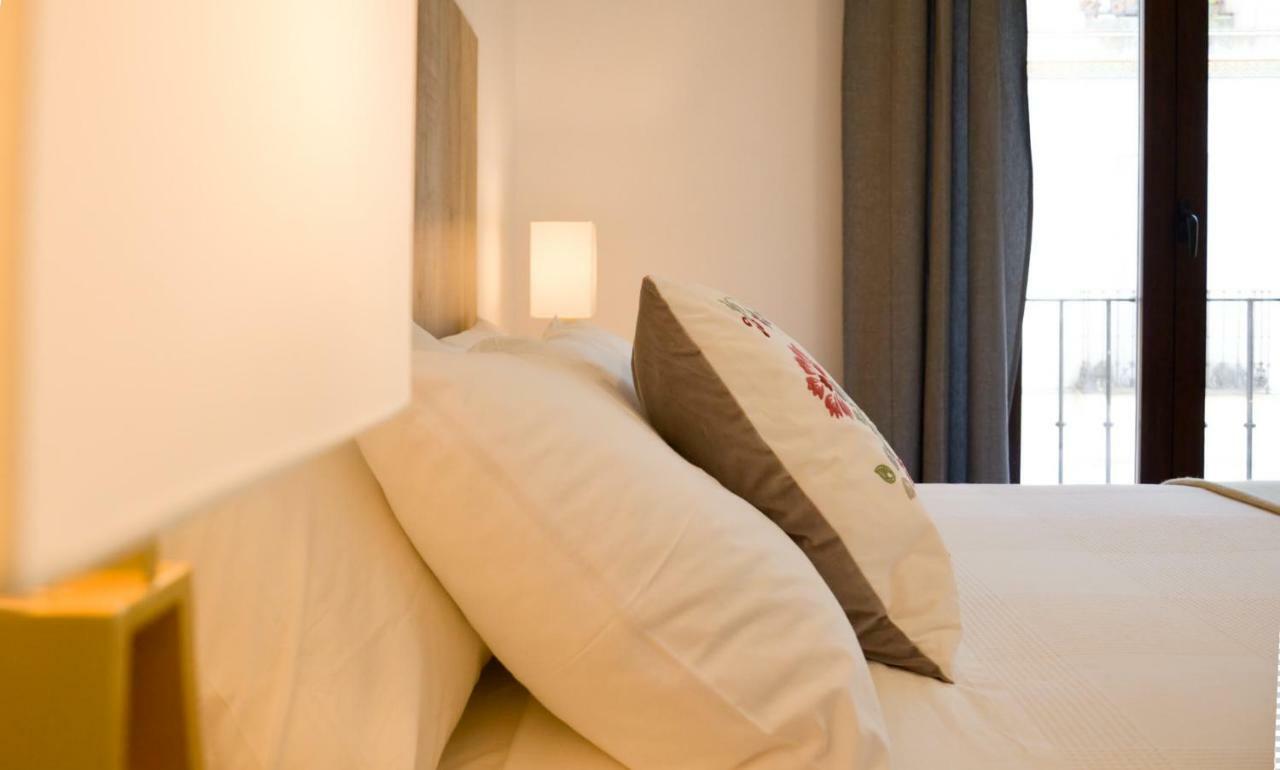 סביליה Apartamento Faustino Alvarez מראה חיצוני תמונה
